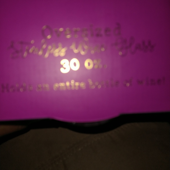 Francesca's oversized stemless Wine Glass 30 oz. - Picture 5 of 11